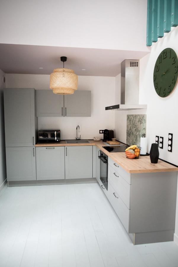 Maison Martel Nimes Centre Climatise Εξωτερικό φωτογραφία
